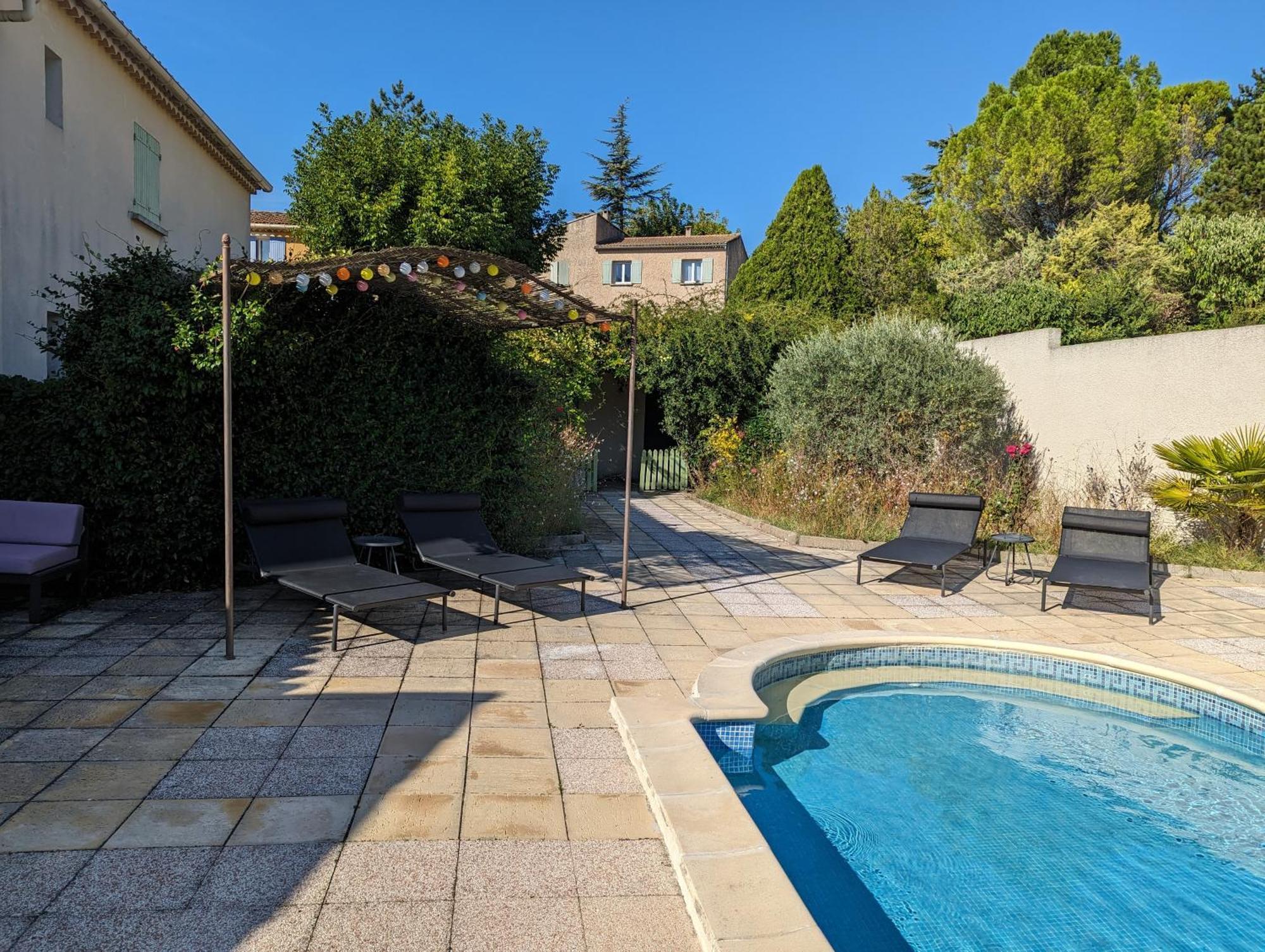 Gite Les Murmures Du Ventoux Mormoiron Exterior foto